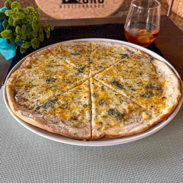 Pizza 6 quesos